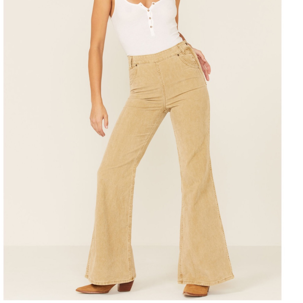 Lee Women’s Corduroy High Rise Flare Jeans Size 25 25 X 34 Tan